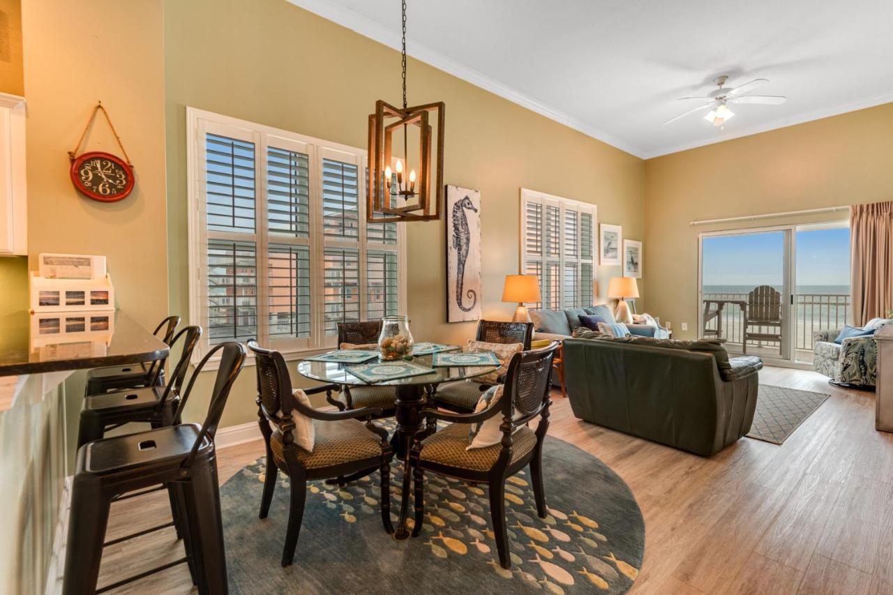 Crystal Shores #201 Apartment *