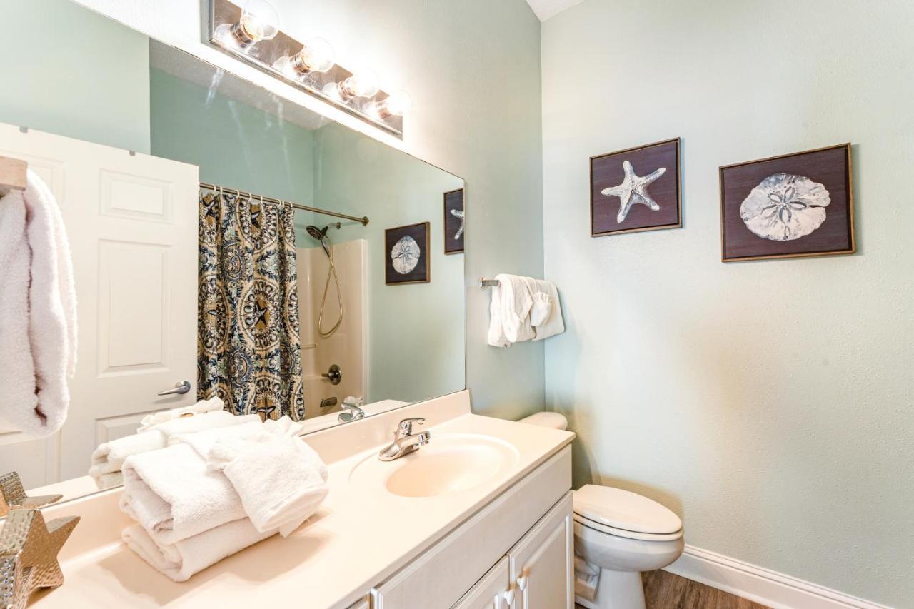 Apartment Crystal Shores #201