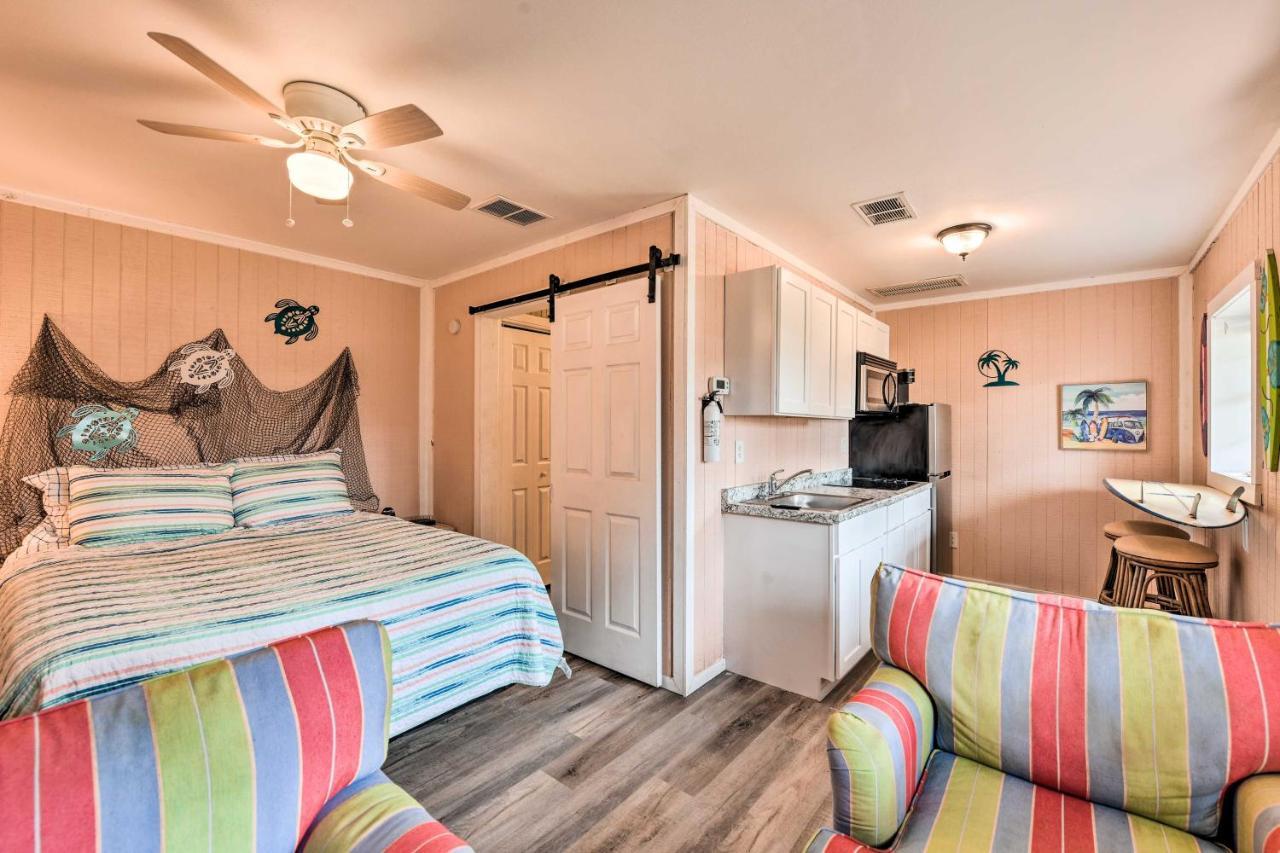 Escape With Grill, 4 Mi To Beach! Apartment *