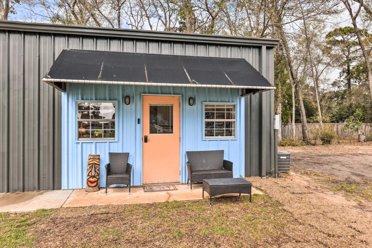 Escape With Grill, 4 Mi To Beach! Apartment Gulf Shores