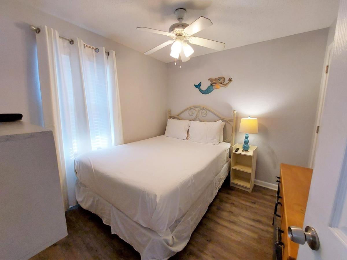 Sunrise Village 117 Apartment