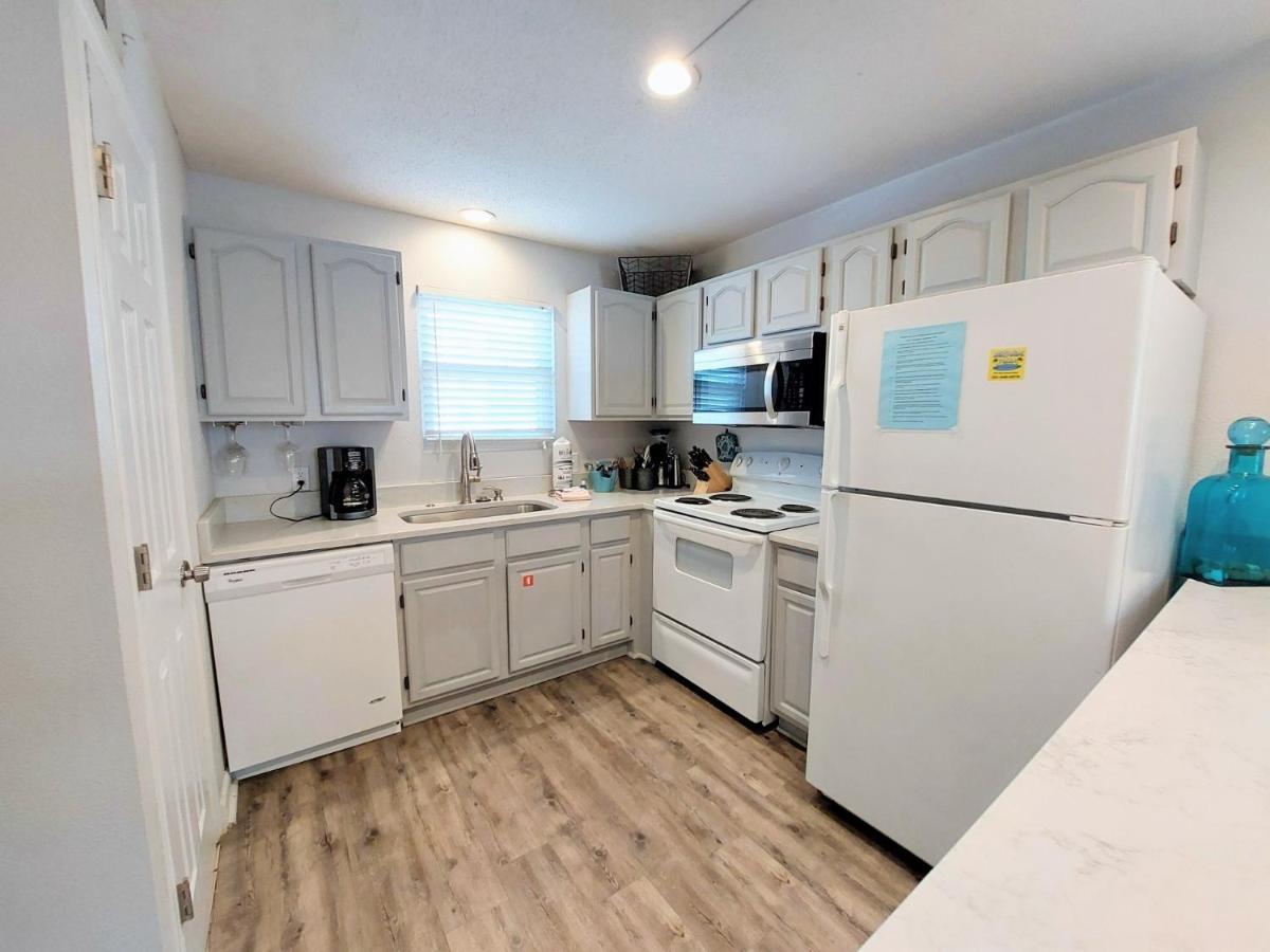 Sunrise Village 117 Apartment *