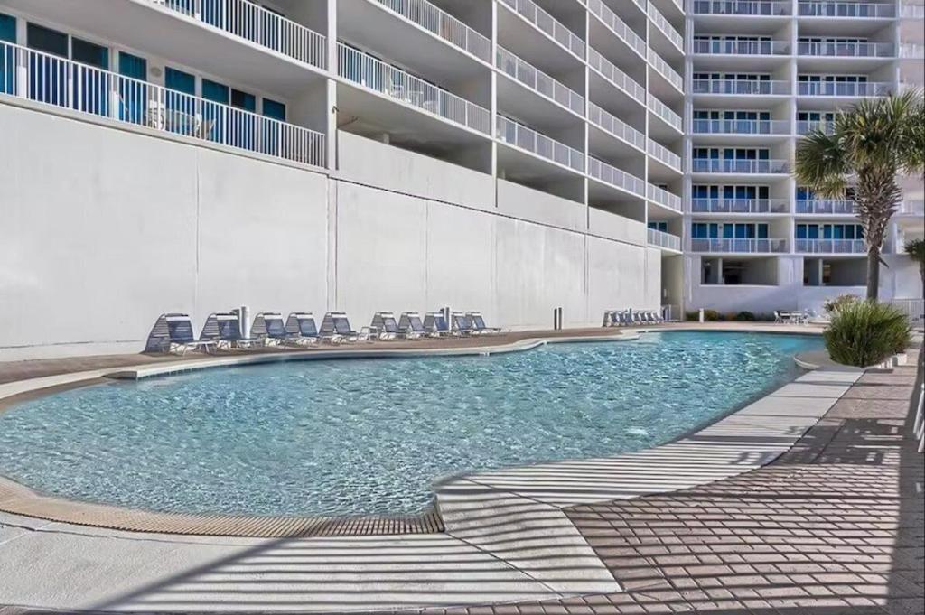Lighthouse Unit 402 Gulf Shores