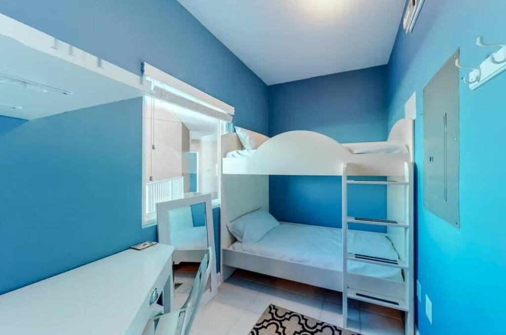Lighthouse Unit 402 Holiday home