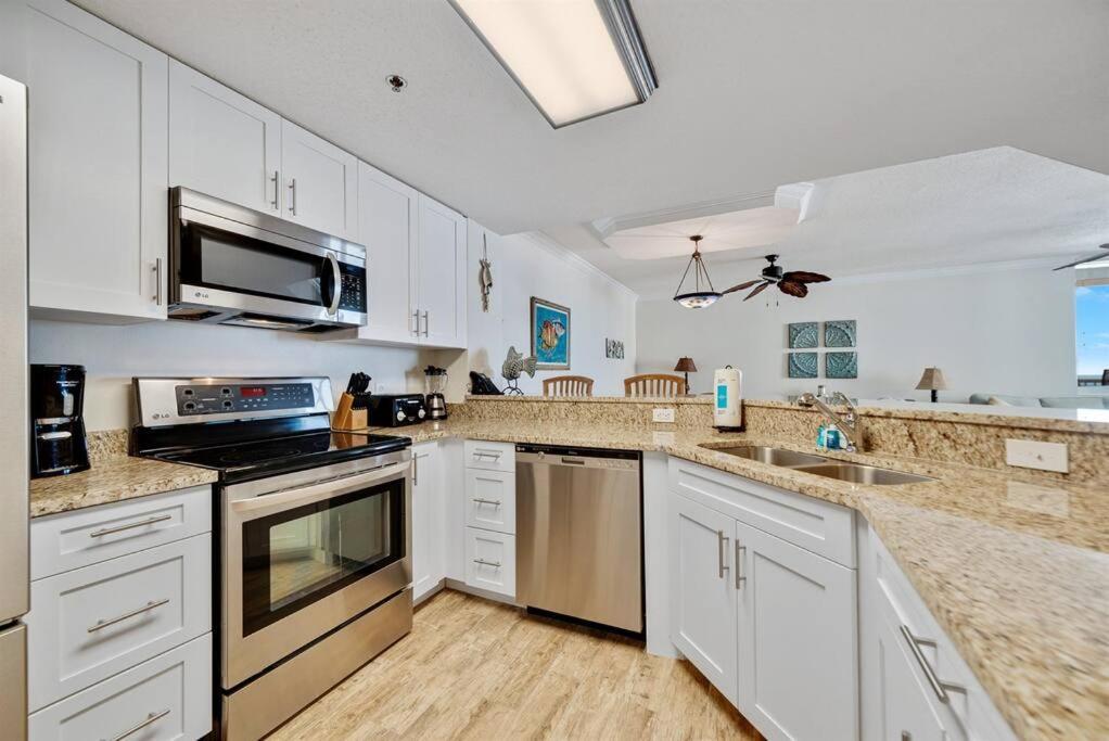 Club A1502 - Adorable Beachfront Corner Unit W/ Awesome Views! * Gulf Shores
