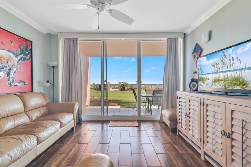 Apartment Doral 103 - Charming Beachfront / Ground Floor Condo! *