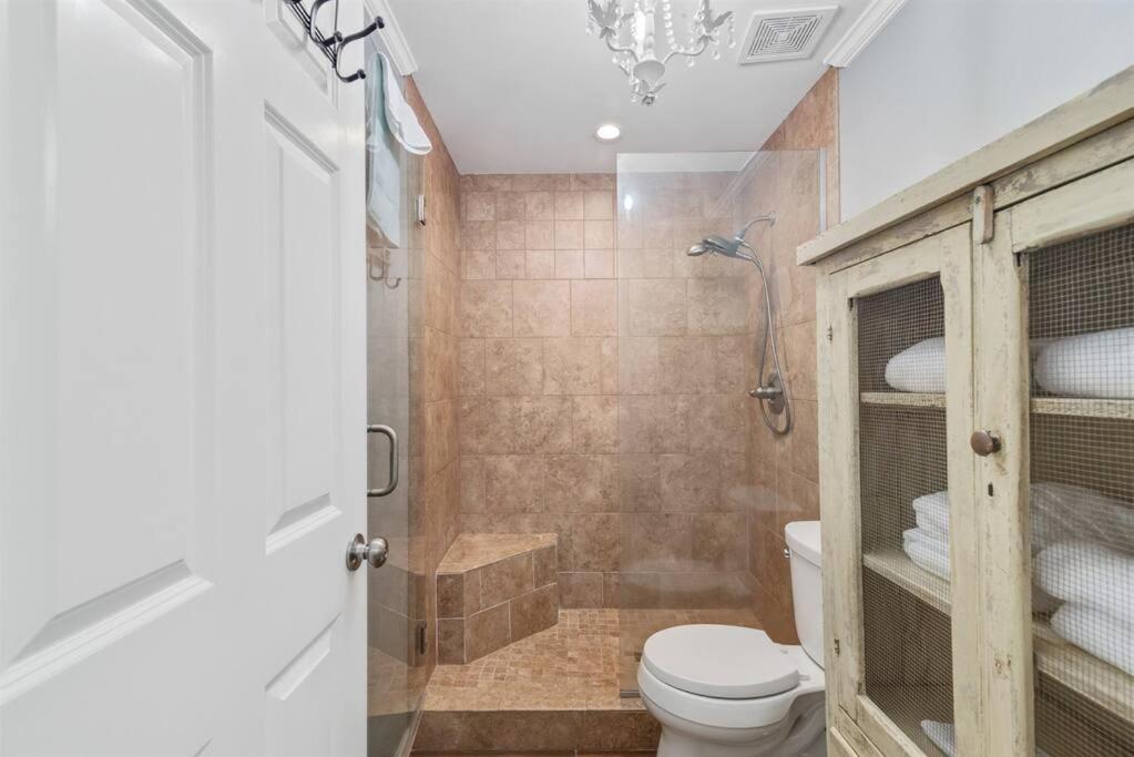 Doral 103 - Charming Beachfront / Ground Floor Condo! * Gulf Shores
