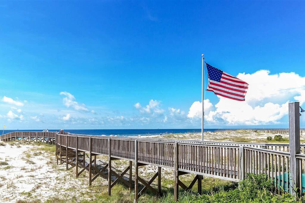 Club A1502 - Adorable Beachfront Corner Unit W/ Awesome Views! Apartment Gulf Shores