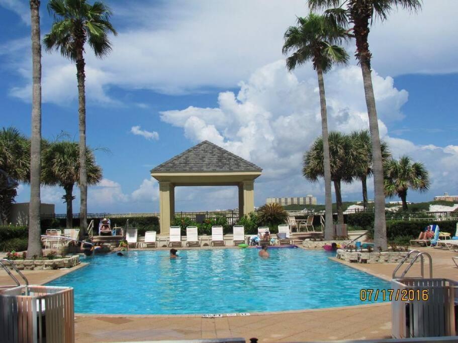 Doral 103 - Charming Beachfront / Ground Floor Condo!