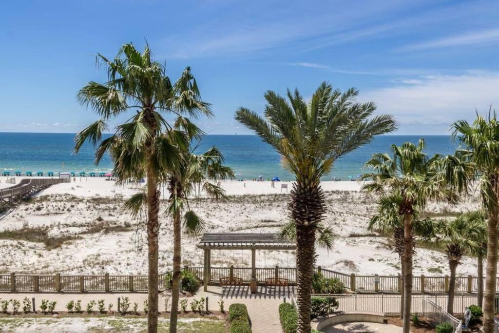 Bristol 405-beachfront With Breathtaking Views