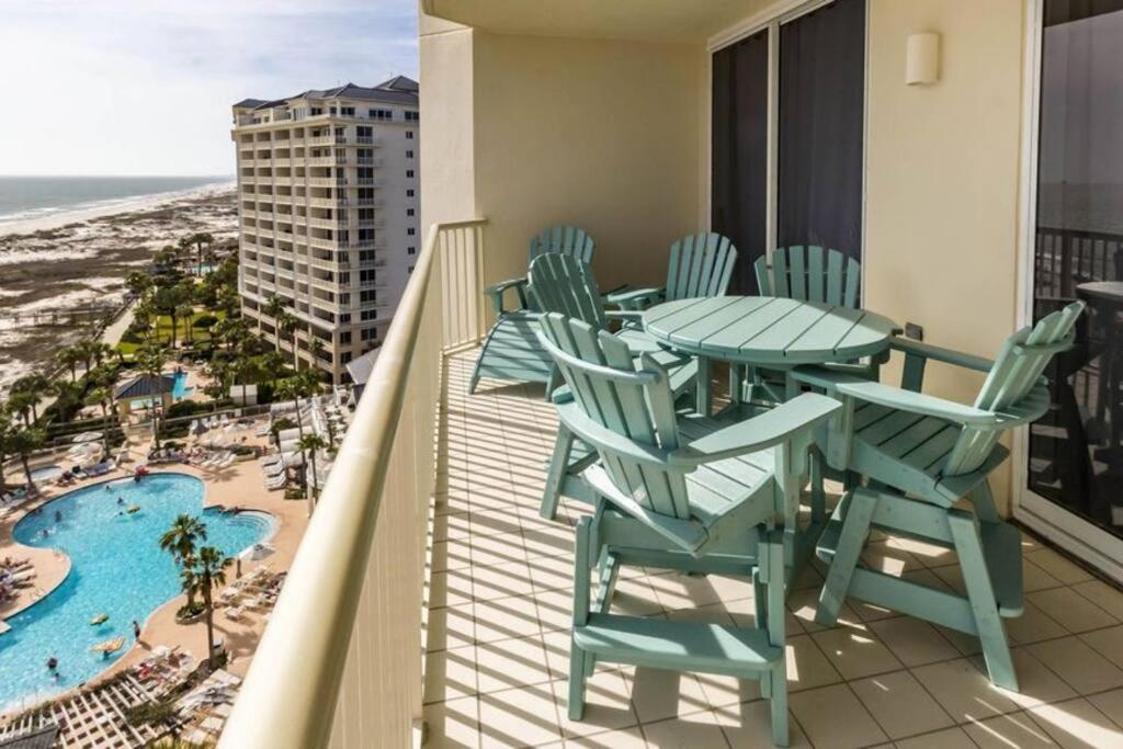 Apartment The Club B1107 ~ Luxurious Beachfront Condo!