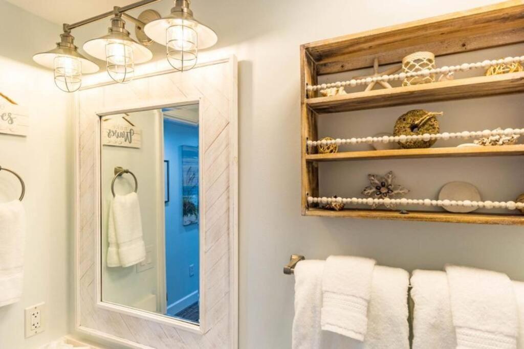 Apartment The Club B1107 ~ Luxurious Beachfront Condo! Gulf Shores