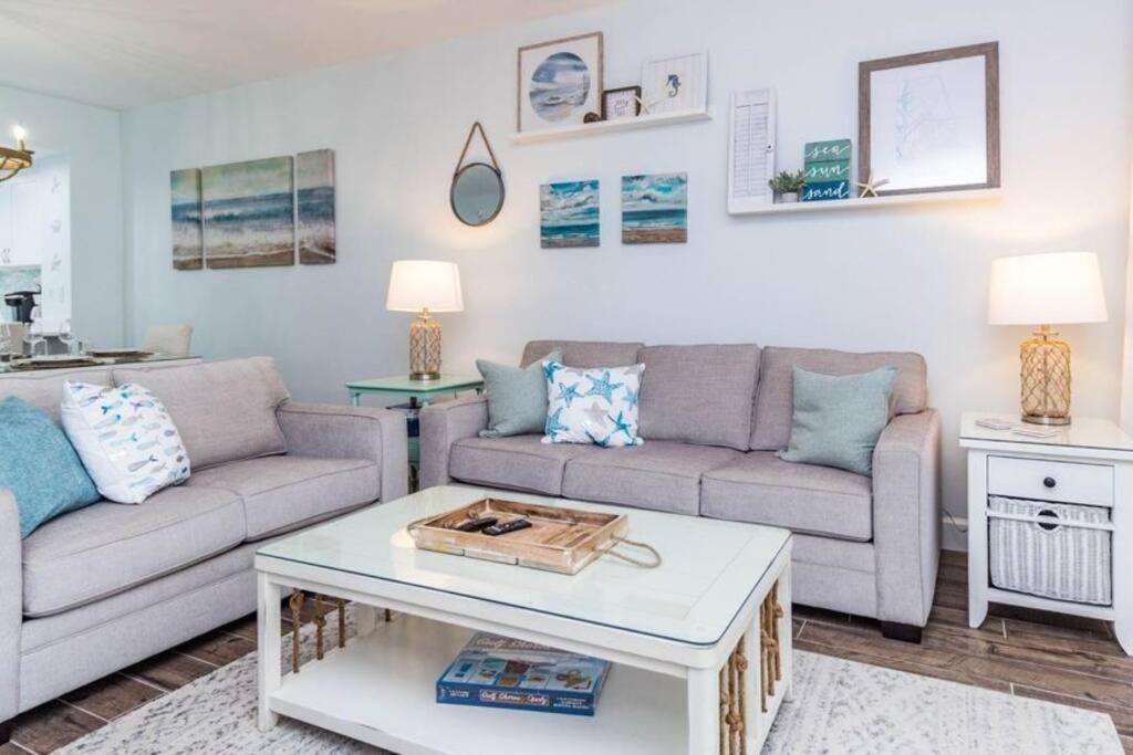 Apartment The Club B1107 ~ Luxurious Beachfront Condo! *