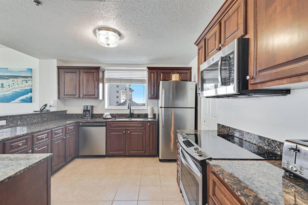 Apartment Bristol 610 - Spacious Corner Unit W/ Large Balcony & Gorgeous View! *