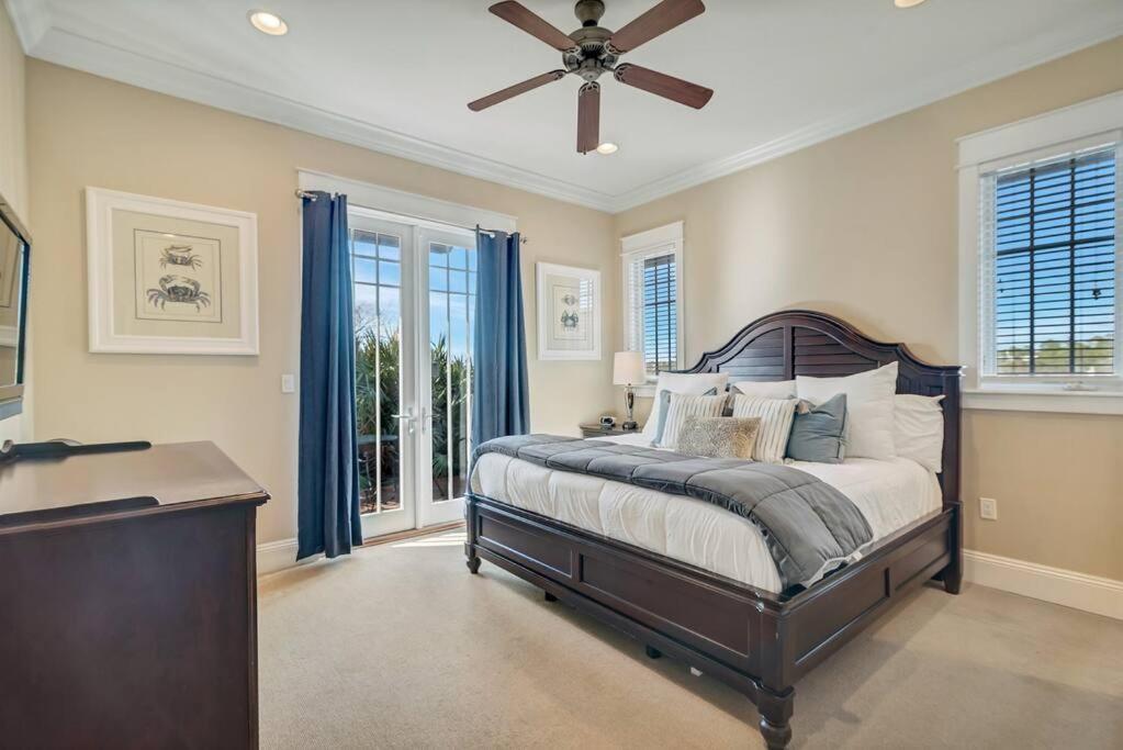 Club 23 - Luxurious Private Home!