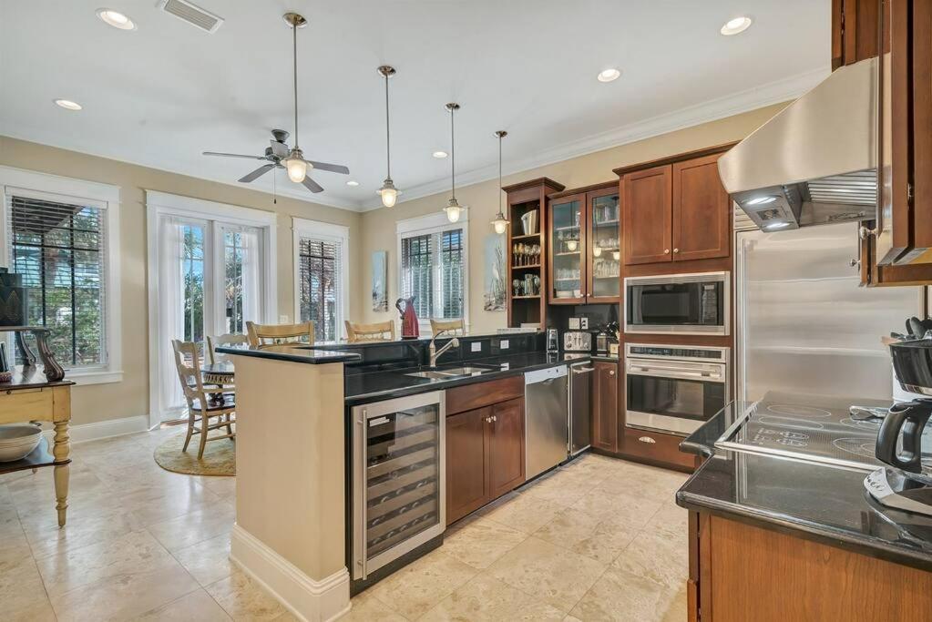 Club 23 - Luxurious Private Home! * Gulf Shores