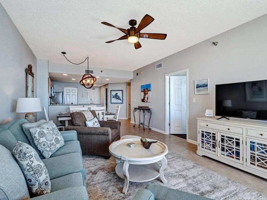 The Club Doral 306 - Spacious Beachfront Condo! * Gulf Shores