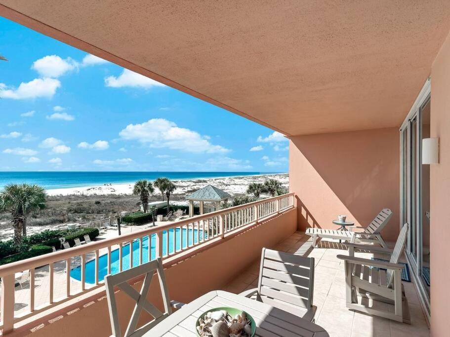 The Club Doral 306 - Spacious Beachfront Condo! Gulf Shores