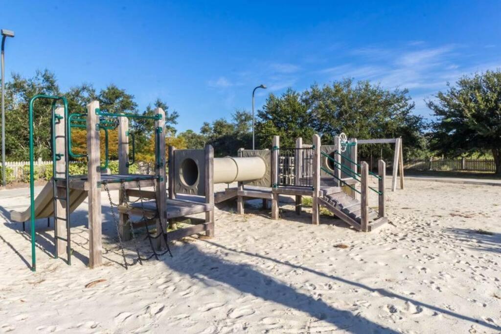 Apartment The Club Doral 306 - Spacious Beachfront Condo! *