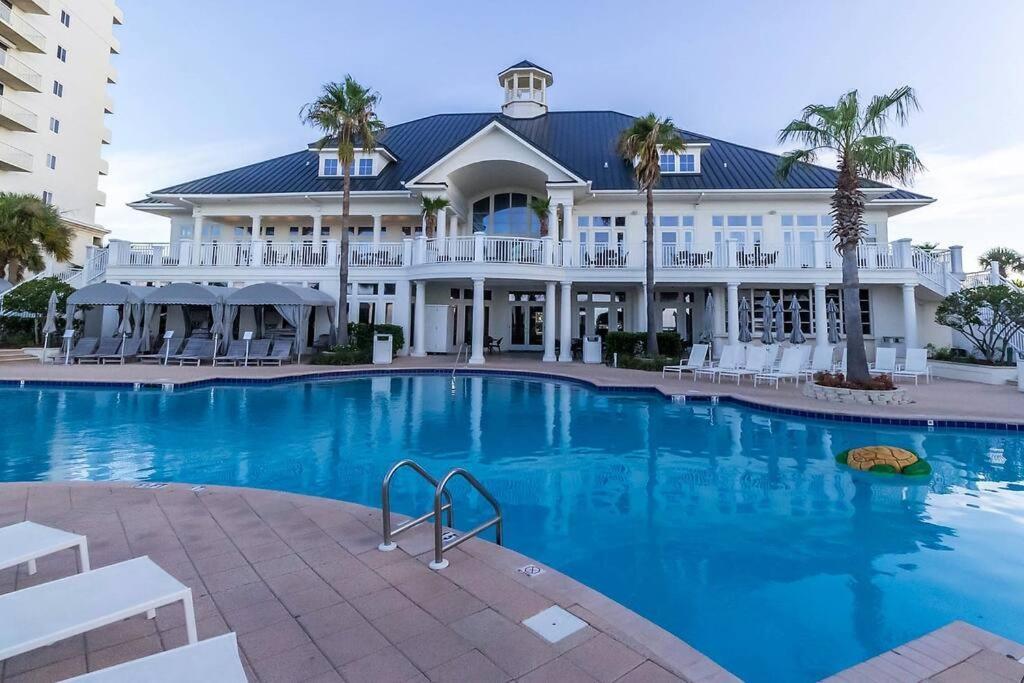 Apartment Bristol 205 - Beachfront With Breathtaking Views *
