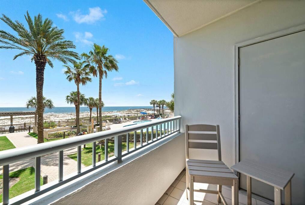 Bristol 205 - Beachfront With Breathtaking Views Apartment