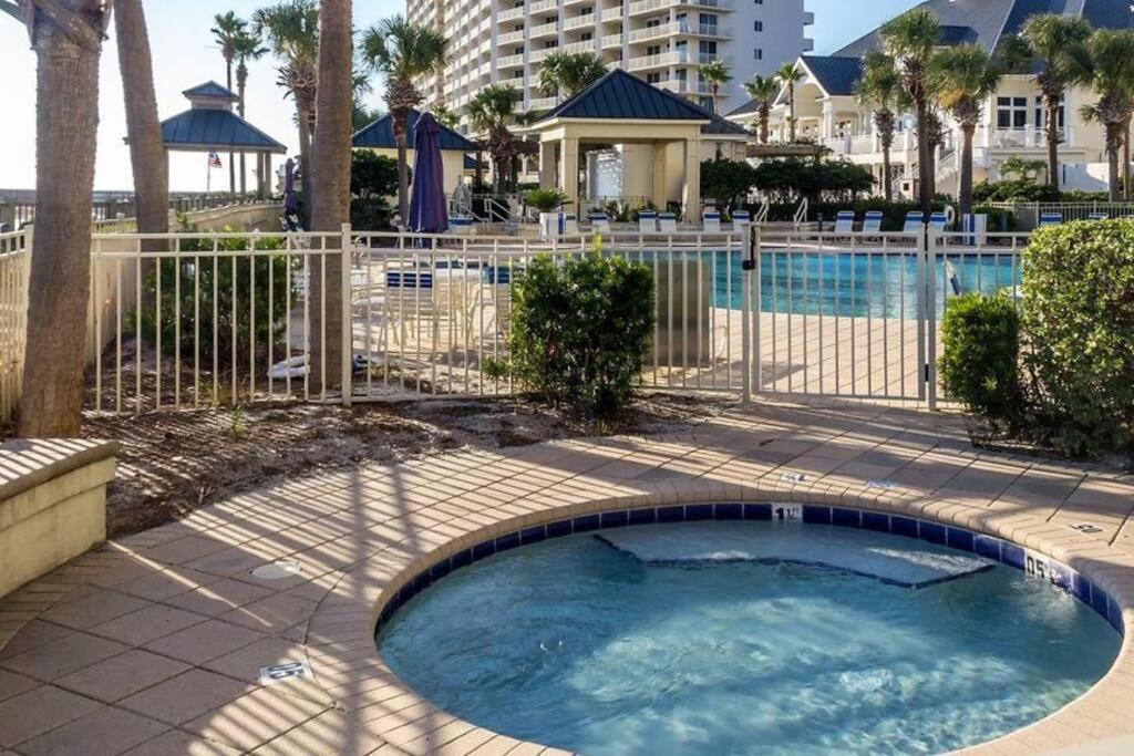 Bristol 109 - Lovely Ground Floor Beachfront Unit *