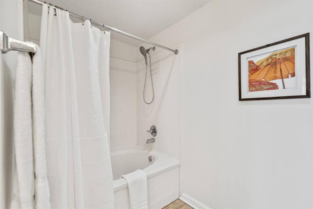 Bristol 109 - Lovely Ground Floor Beachfront Unit Apartment Gulf Shores
