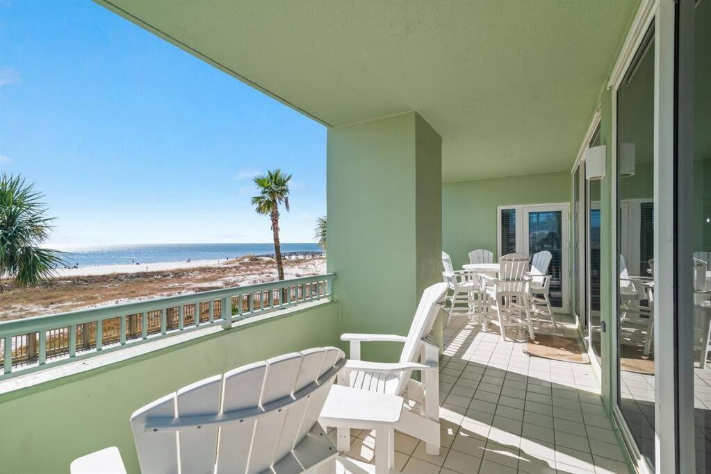Avalon 201 - Large Beachfront Unit W/ Beautiful Ocean View! Apartment Gulf Shores