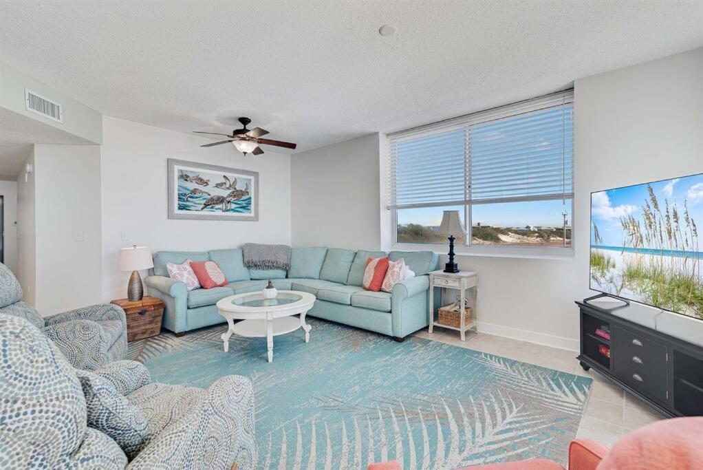 Avalon 201 - Large Beachfront Unit W/ Beautiful Ocean View! * Gulf Shores