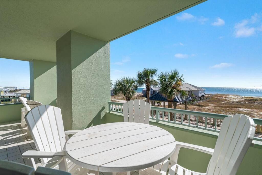 Avalon 201 - Large Beachfront Unit W/ Beautiful Ocean View!