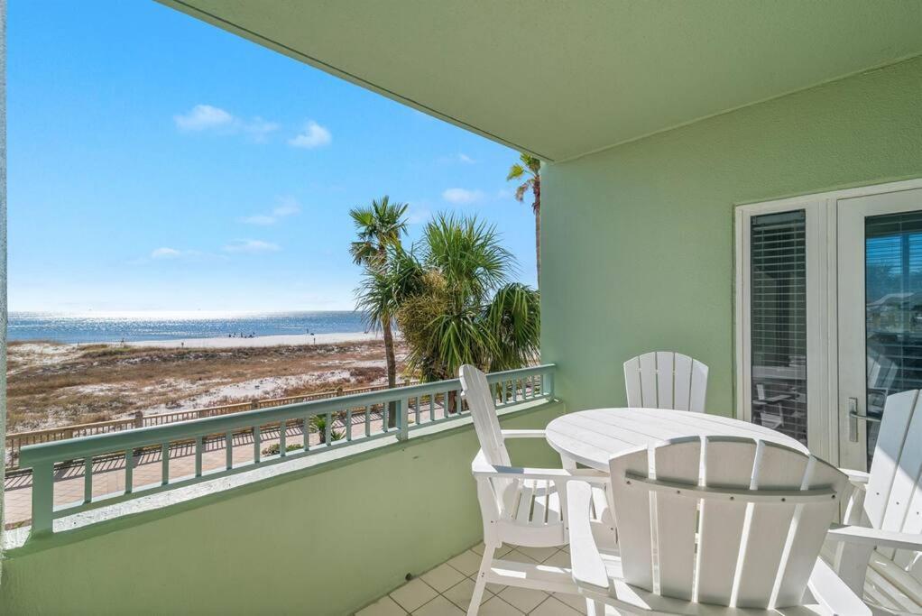 Avalon 201 - Large Beachfront Unit W/ Beautiful Ocean View! Apartment Gulf Shores