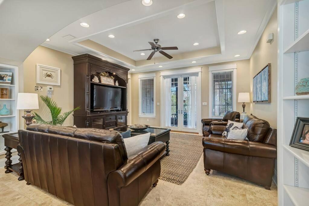 Club 23 - Luxurious Private Home! * Gulf Shores