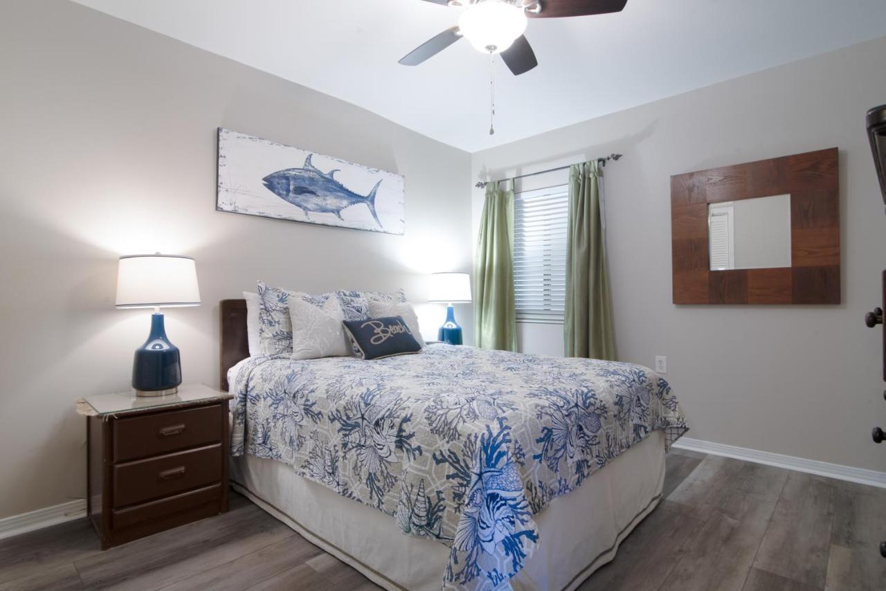 Apartment Tropical Winds Unit 301 *