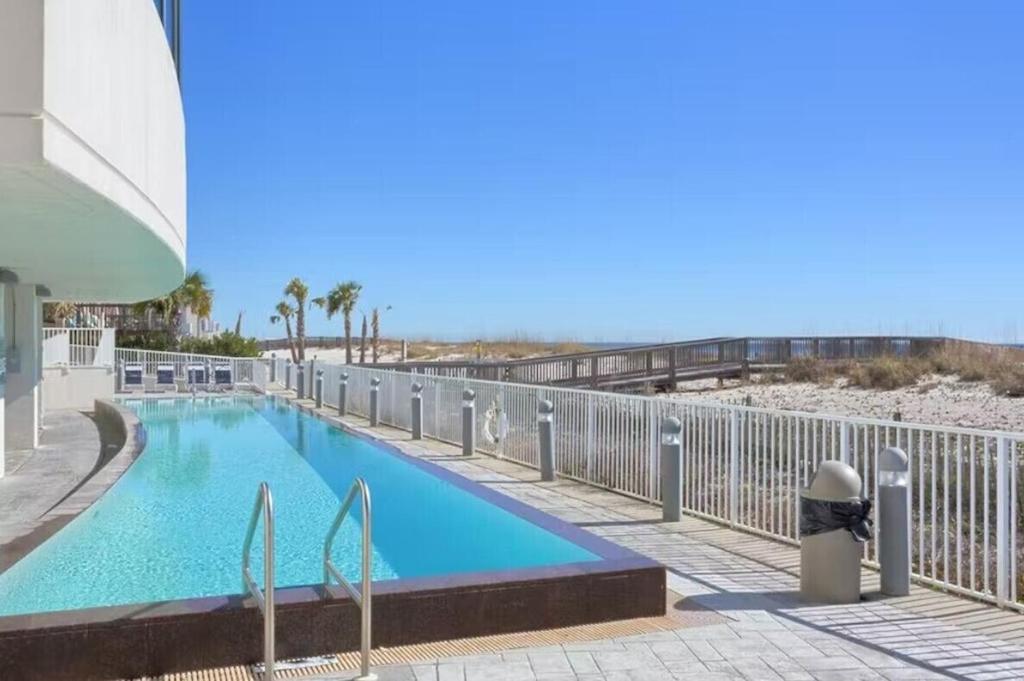 Island Tower Unit 1403 Holiday home *