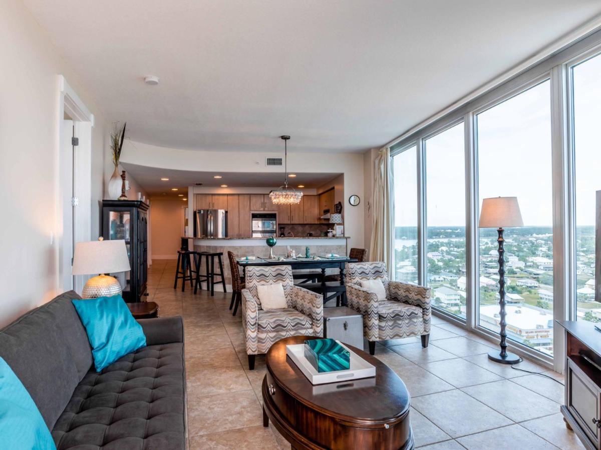 Apartment Island Towers #1801 *