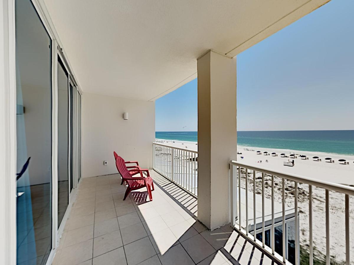 Apartment Island Towers #503 *