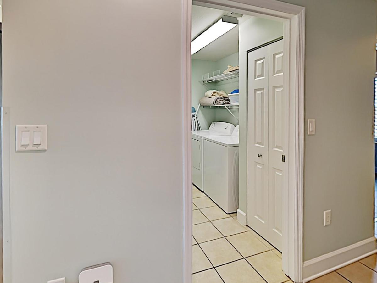 Apartment Seawind 807 *