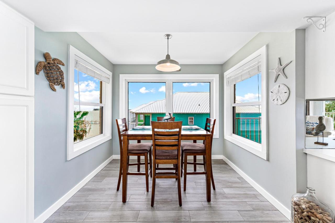 Apartment Compass Point 310 *