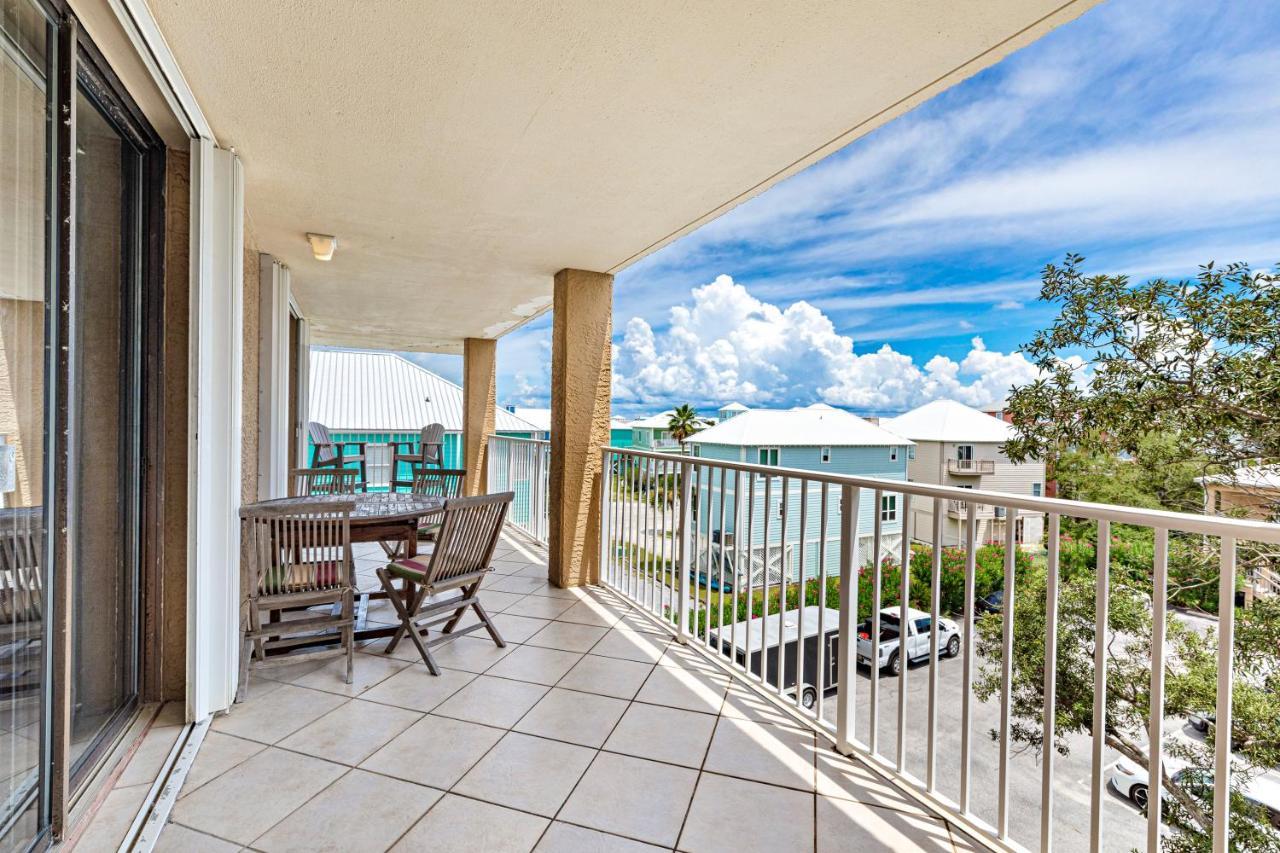 Apartment Compass Point 310 *