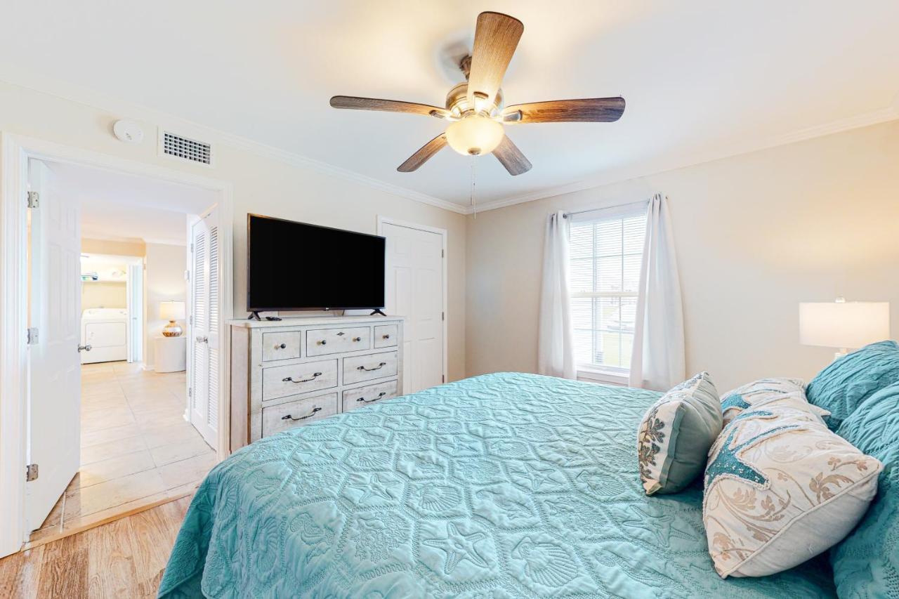 Colony Club T2 Apartment