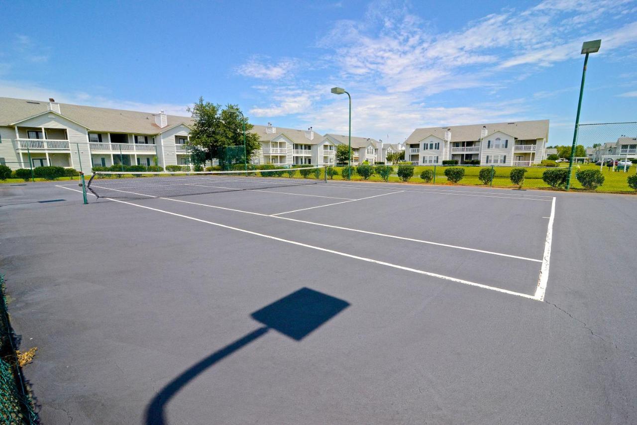 Apartment The Colony Club At Drakes Landing F2