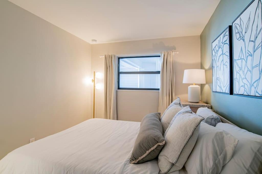 Beachfront Stylish - Stunning Views! * Gulf Shores