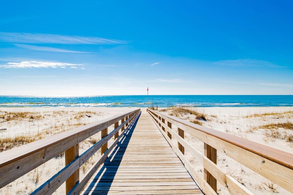 Beachfront Stylish - Stunning Views! * Gulf Shores