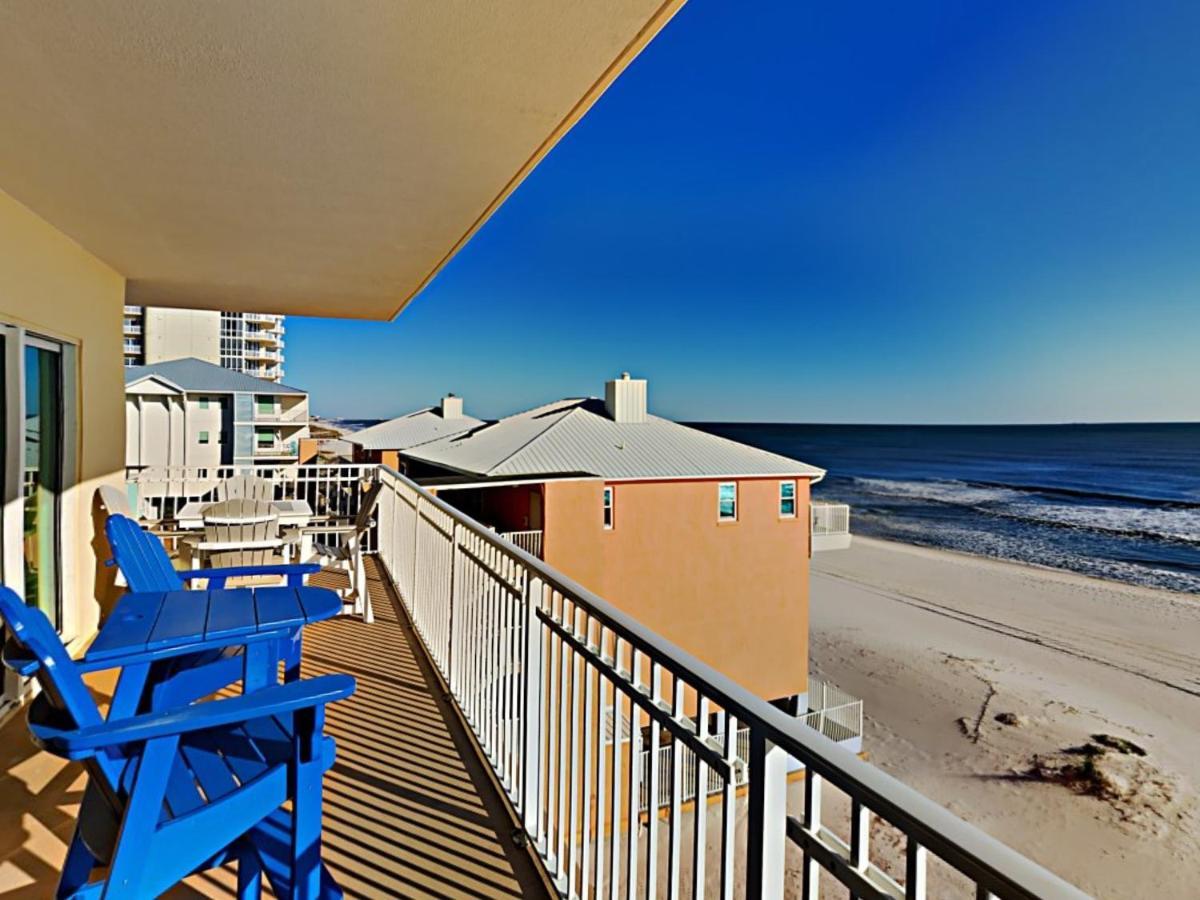 Apartment Crystal Shores 401 *