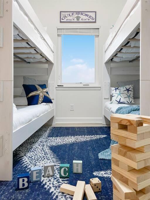 Holiday home Surfside Paradise *