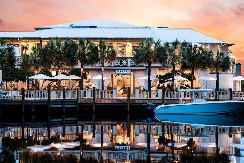 Holiday home Surfside Paradise *