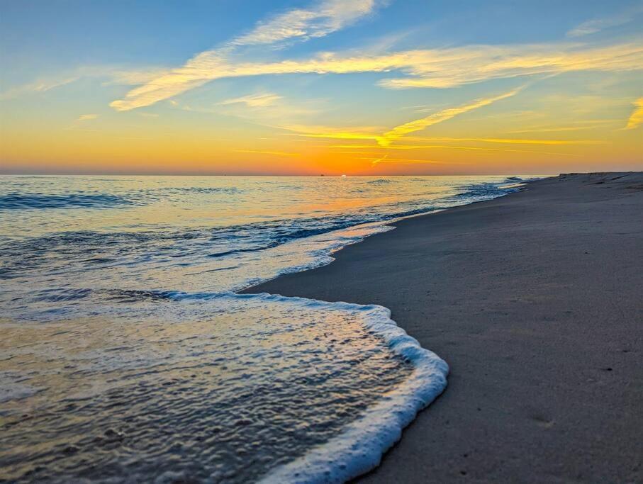 Holiday home Surfside Paradise *
