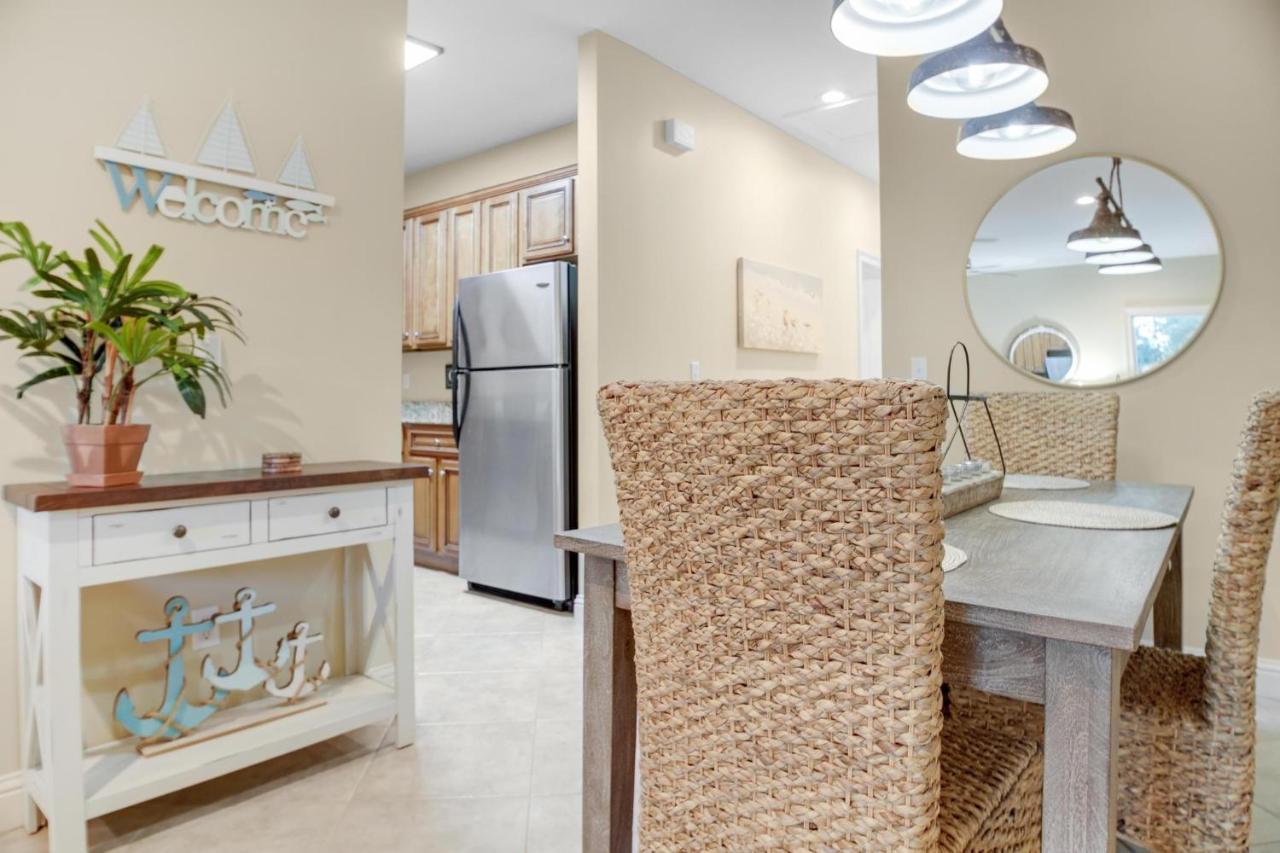 Laguna Breeze Unit C Apartment *