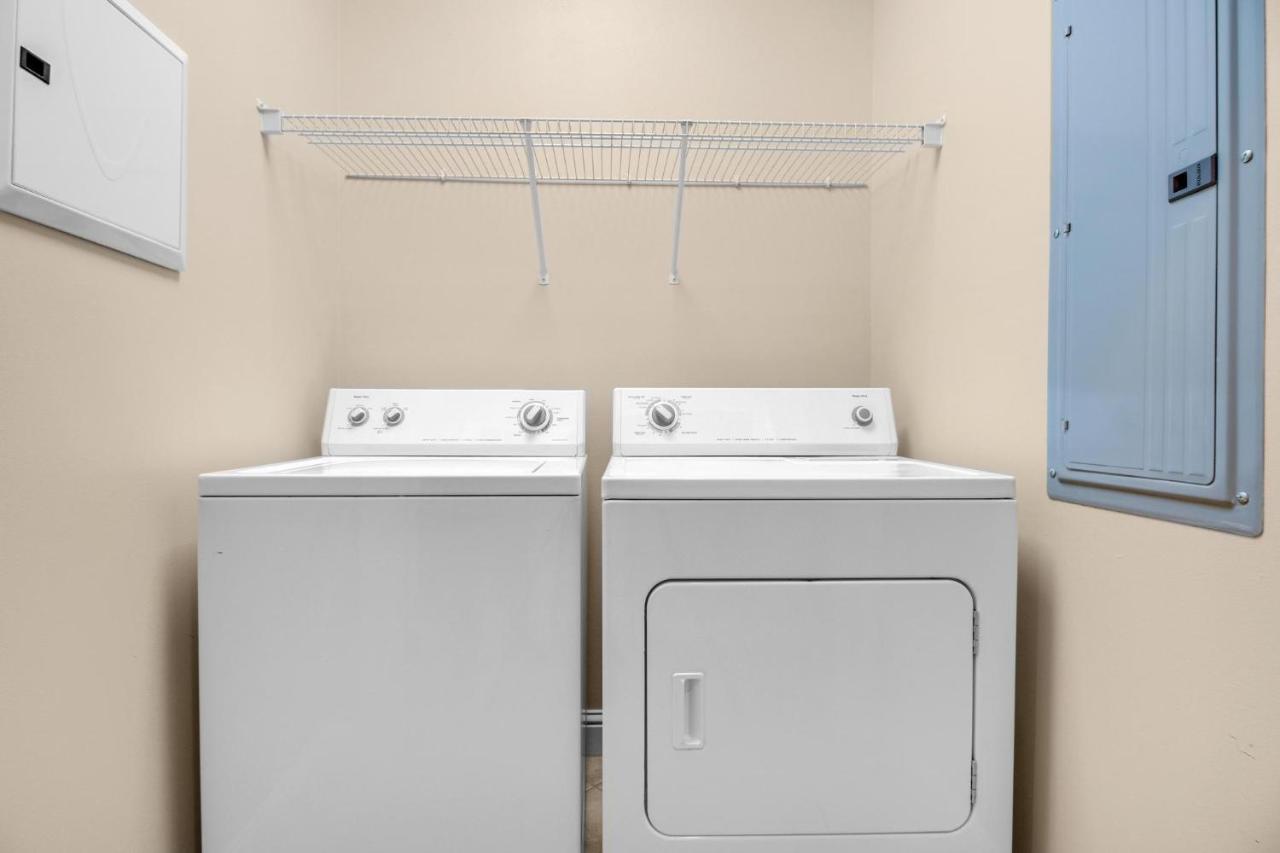 Laguna Breeze Unit C Apartment *