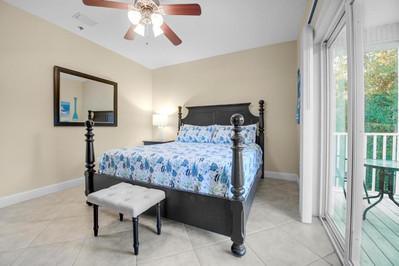 Laguna Breeze Unit C *